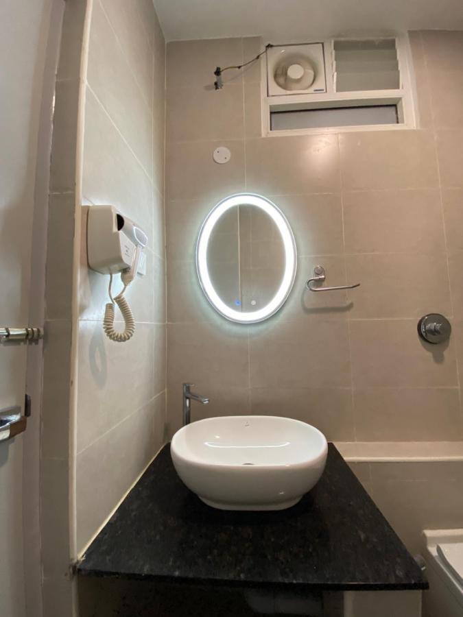 Le Shiv Executive Suite 泰尼 外观 照片