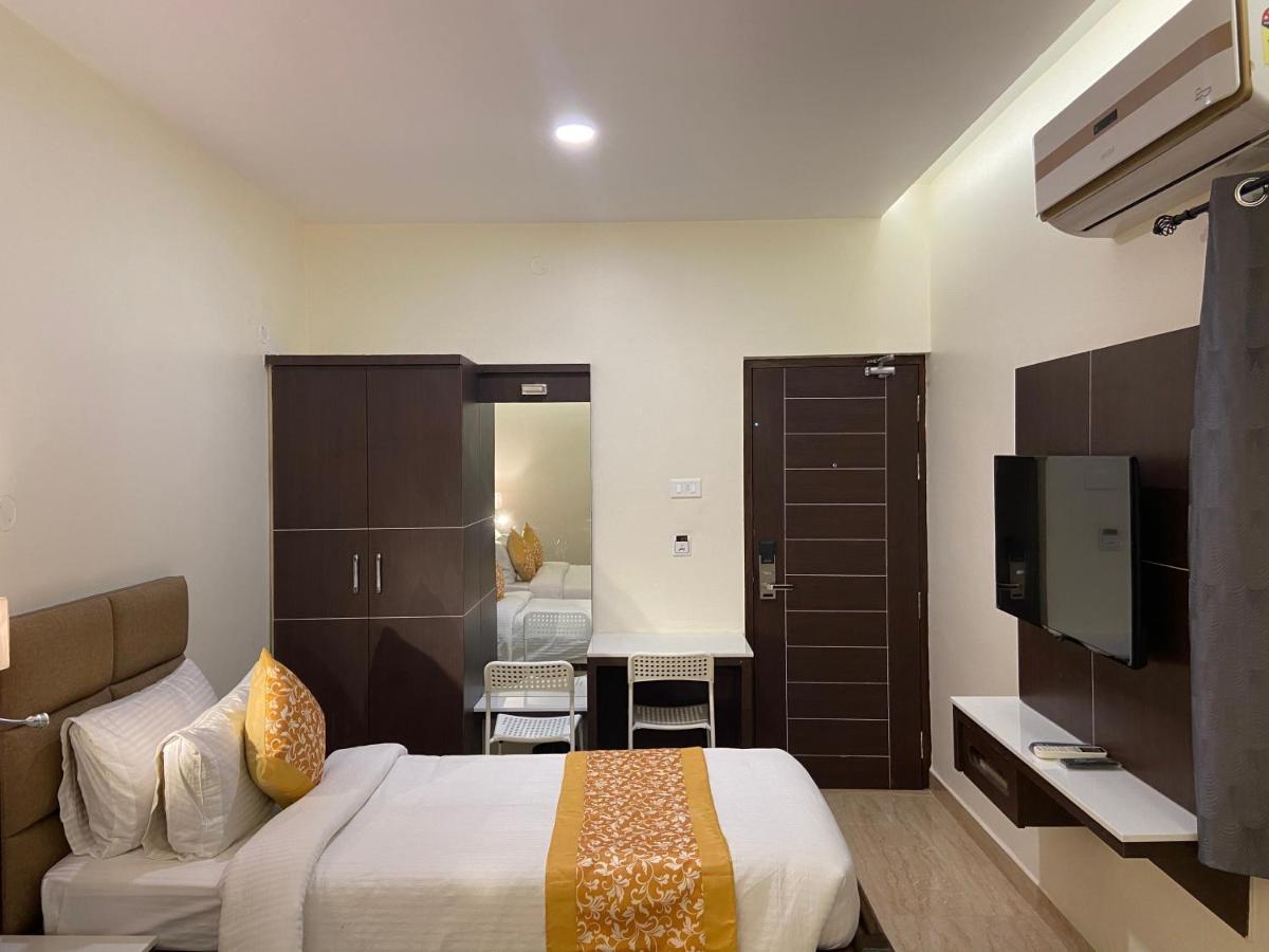 Le Shiv Executive Suite 泰尼 外观 照片