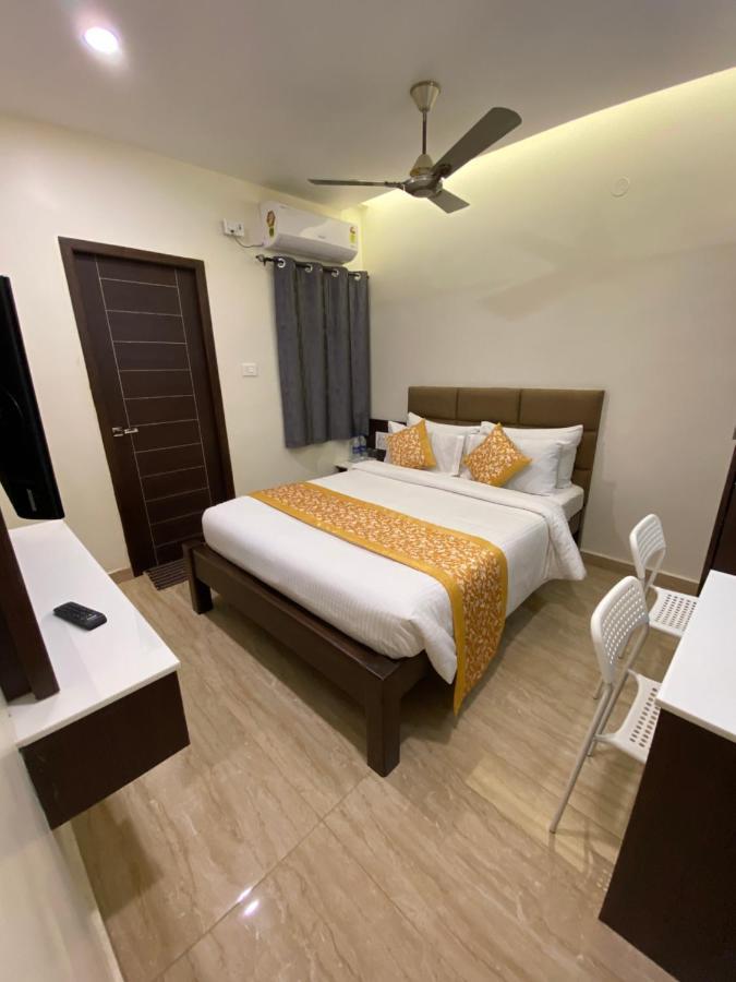 Le Shiv Executive Suite 泰尼 外观 照片
