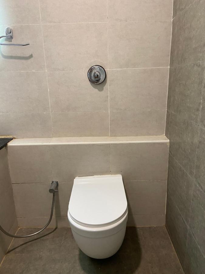Le Shiv Executive Suite 泰尼 外观 照片