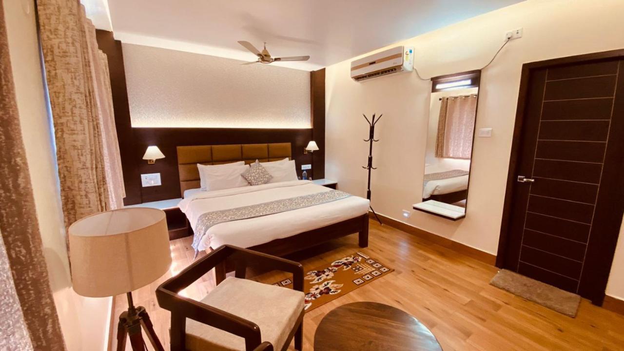 Le Shiv Executive Suite 泰尼 外观 照片